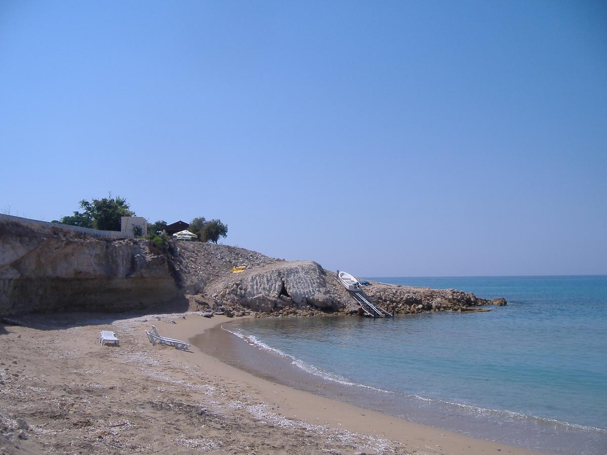 Theresa Hotel At Karpaz Peninsula Agia Trias 外观 照片